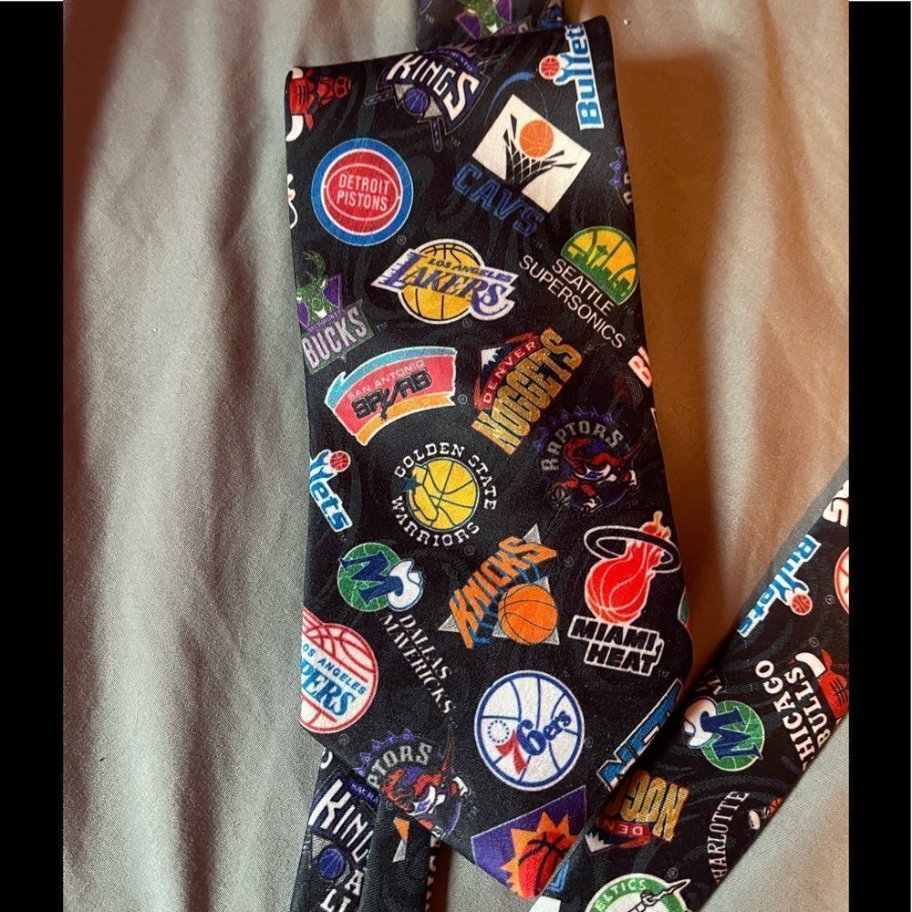 Surrey 1994 NBA logos tie